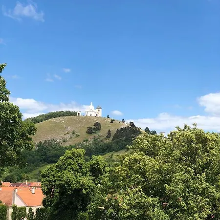 Lägenhetshotell Konevova Mikulov