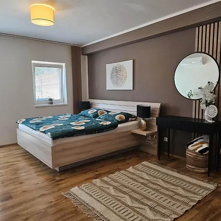 Aparthotel Konevova