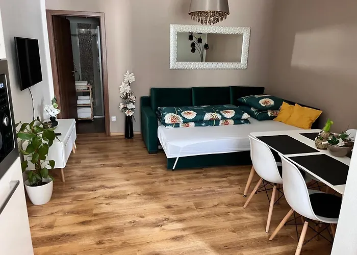 Konevova Aparthotel 4*